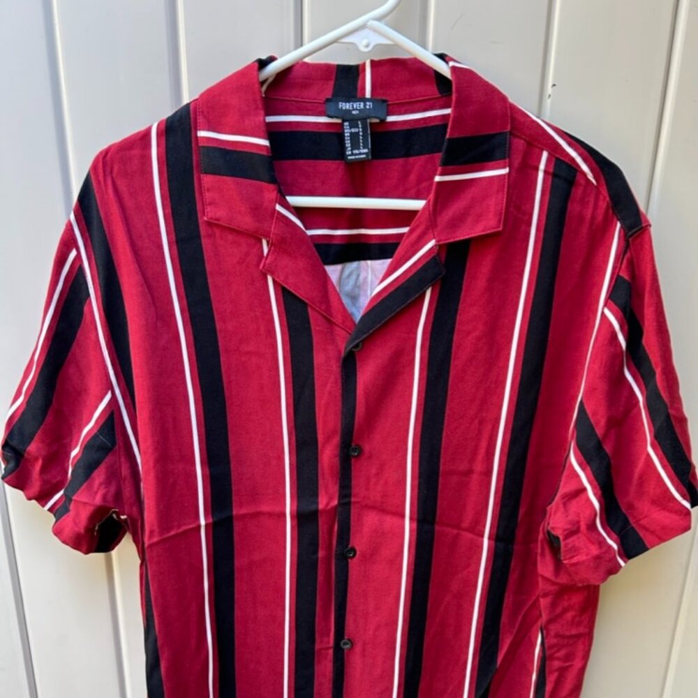 Forever 21 Cuban Collar Striped Button Down Shirt Size L